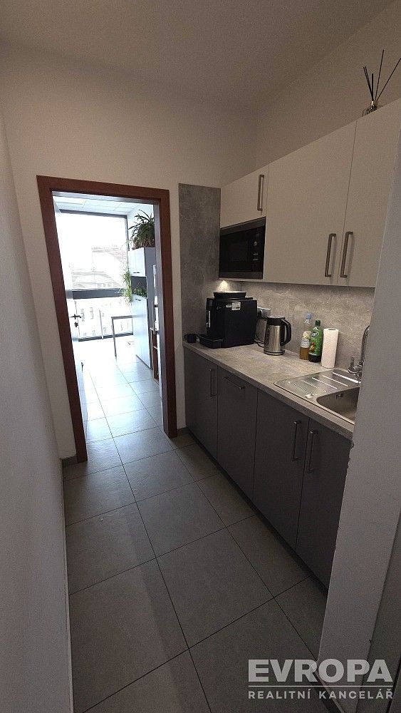 Pronájem kancelář - Pardubice - Zelené Předměstí, Pardubický kraj, 90 m² - 5