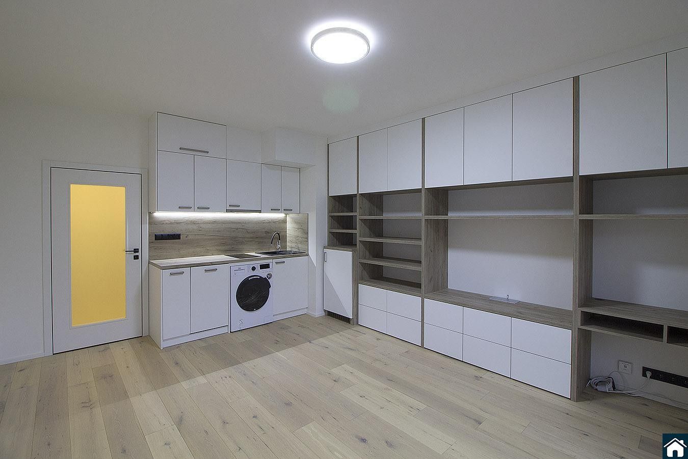 Pronájem byt 1+kk - Krymská, Praha, 26 m²