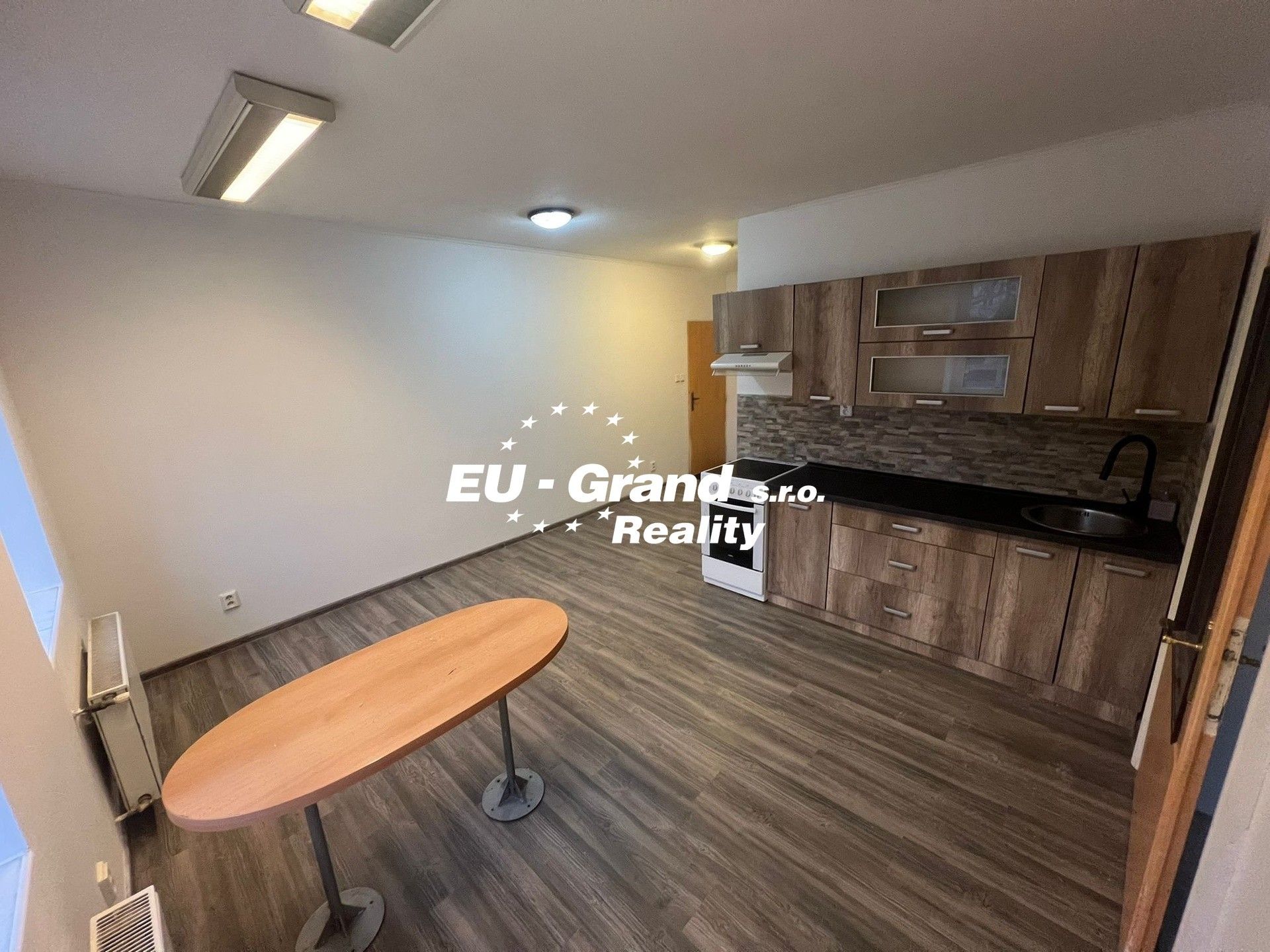 Pronájem byt 3+kk - Národní, Varnsdorf, 70 m²