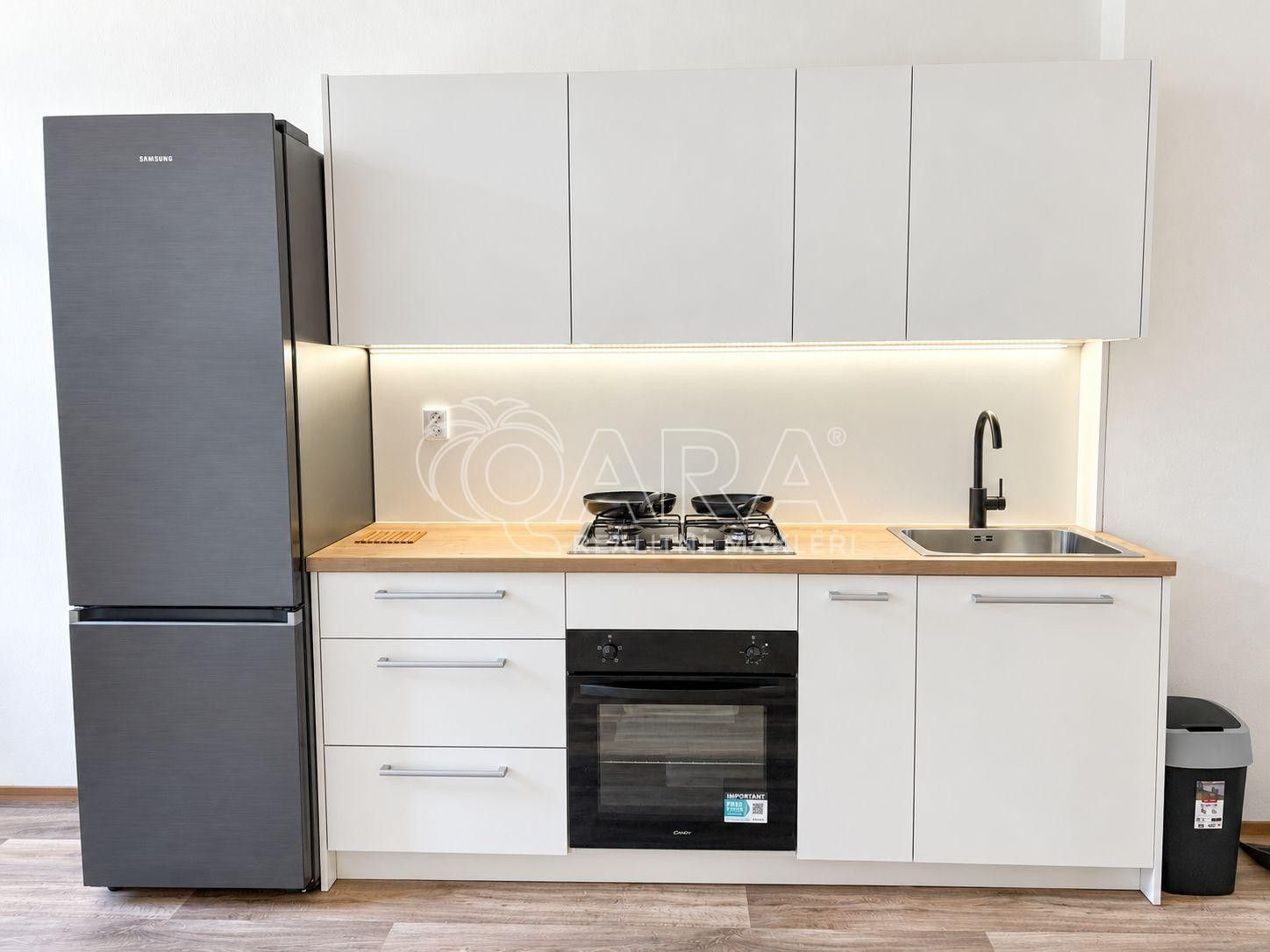 4+1, Vyšehradská , Praha, 103 m² - 1