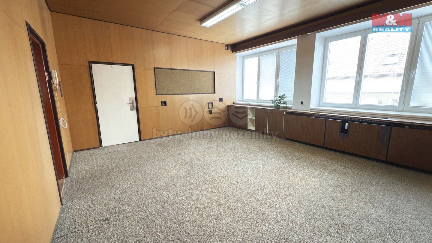 Pronájem kancelář - Nádražní, Písek, 26 m²