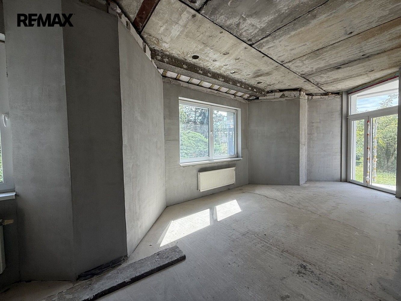 Obchodní prostory, 14 m²