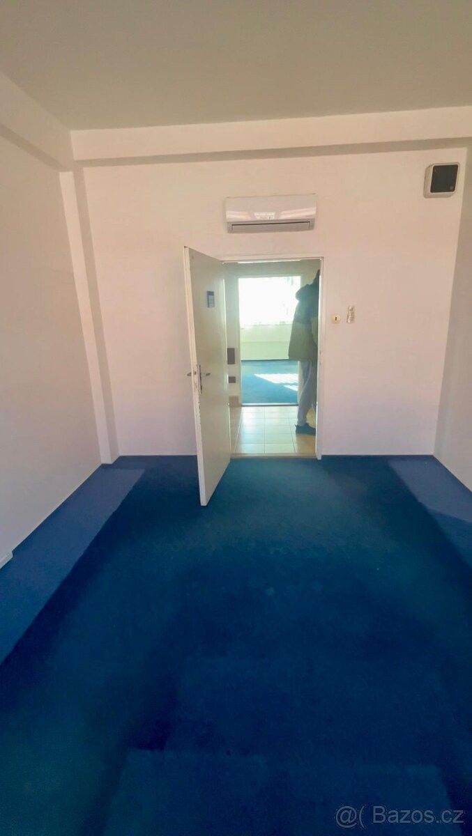 Kanceláře, Praha, 130 00