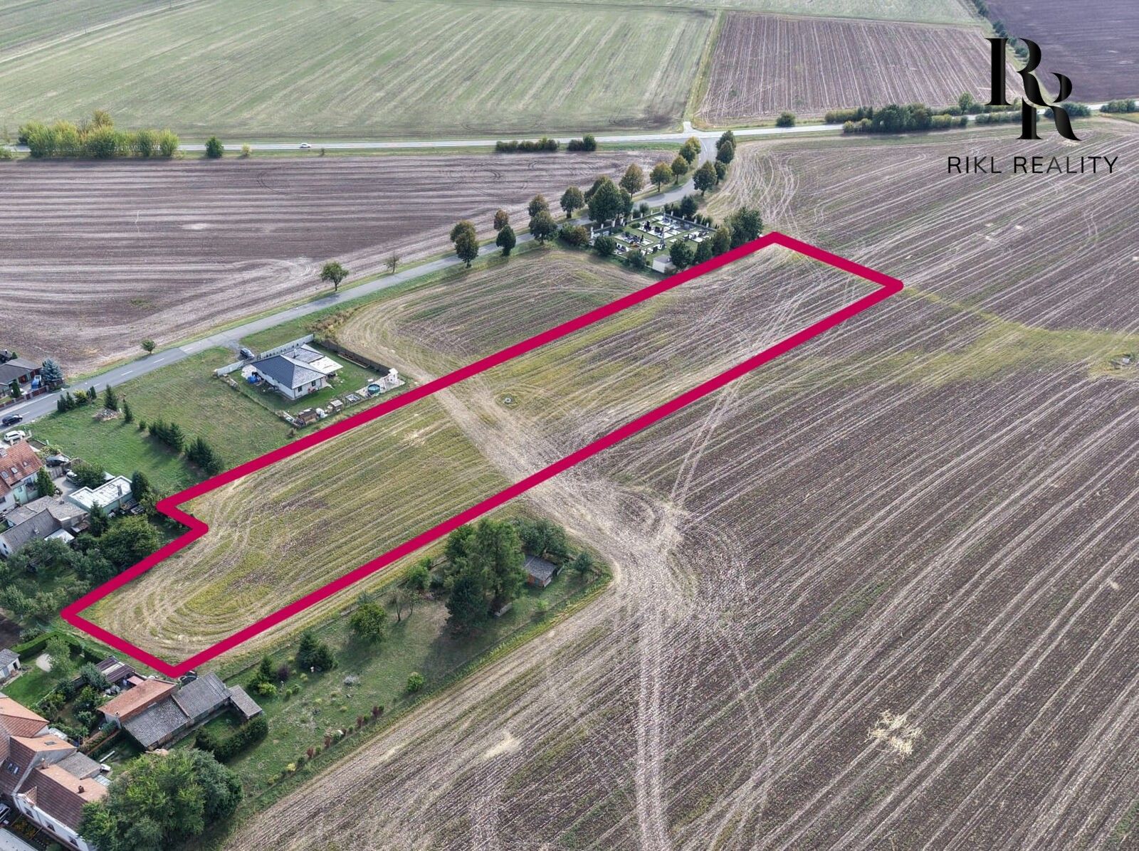 Pozemek pro bydlení, 13 352 m²