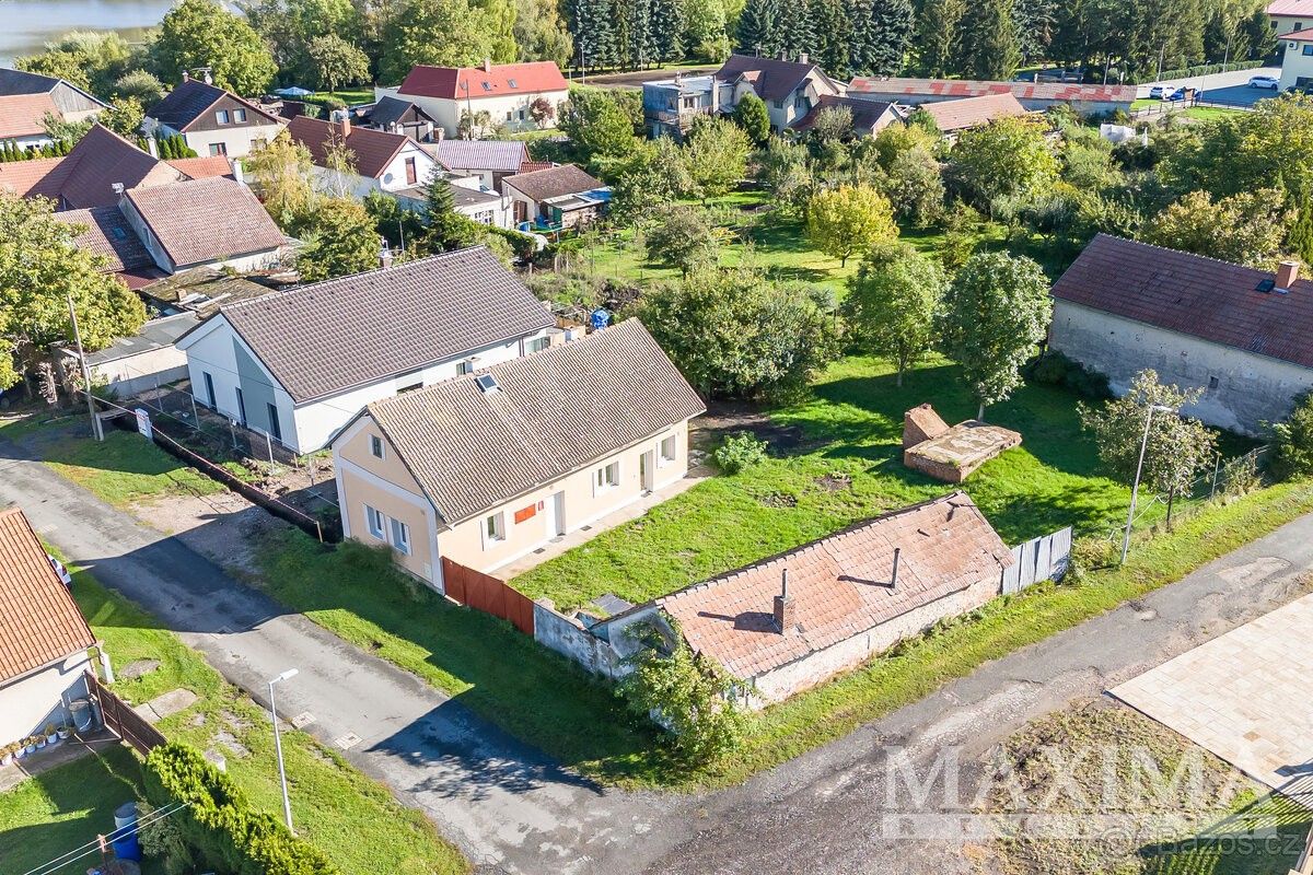 Prodej rodinný dům - Býchory, 280 02