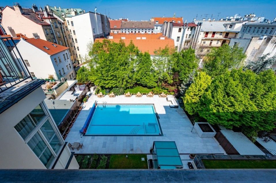 Byt 3+kk · 107 m² · Italská, Praha - 3