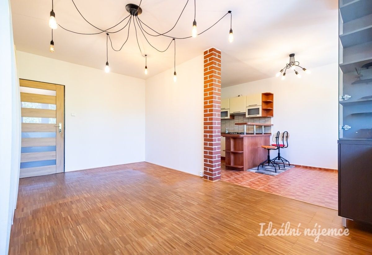 Pronájem byt 3+kk - Kovařovicova, Praha, 68 m²