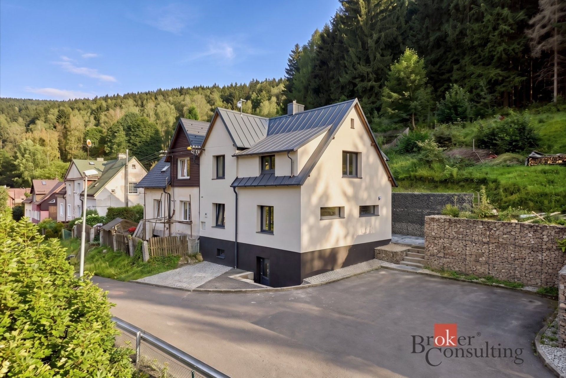 Rodinné domy, Pod vrchem, Kraslice, 112 m² - 1