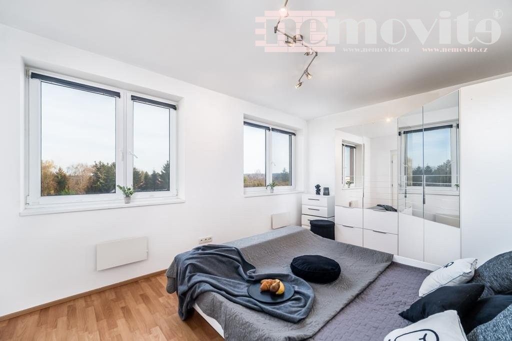 Byt 2+kk · 62 m² · Na Okruhu 1401, Jesenice - 3