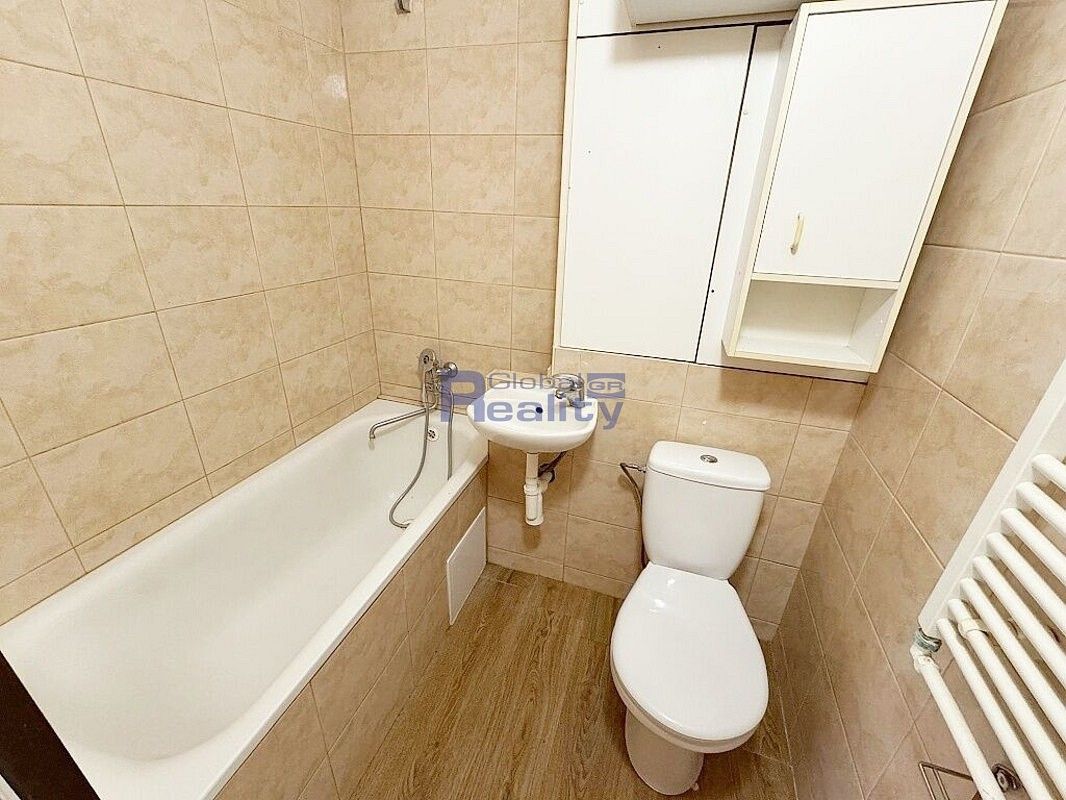 Byt 2+1 · 44 m² · Gagarinova, Hradec Králové - Slezské Předměstí - 3