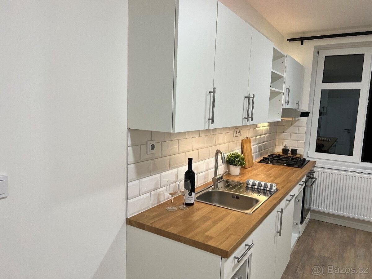 Pronájem byt - Dvůr Králové nad Labem, 544 01