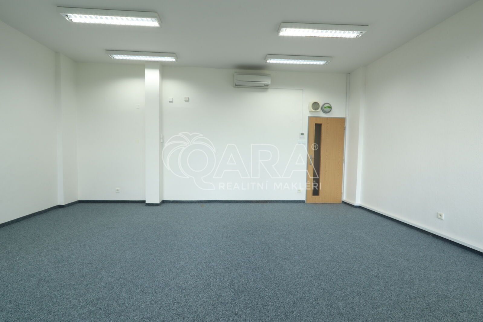 Kancelář · 35 m² · Roztylská  , Praha Chodov - 4