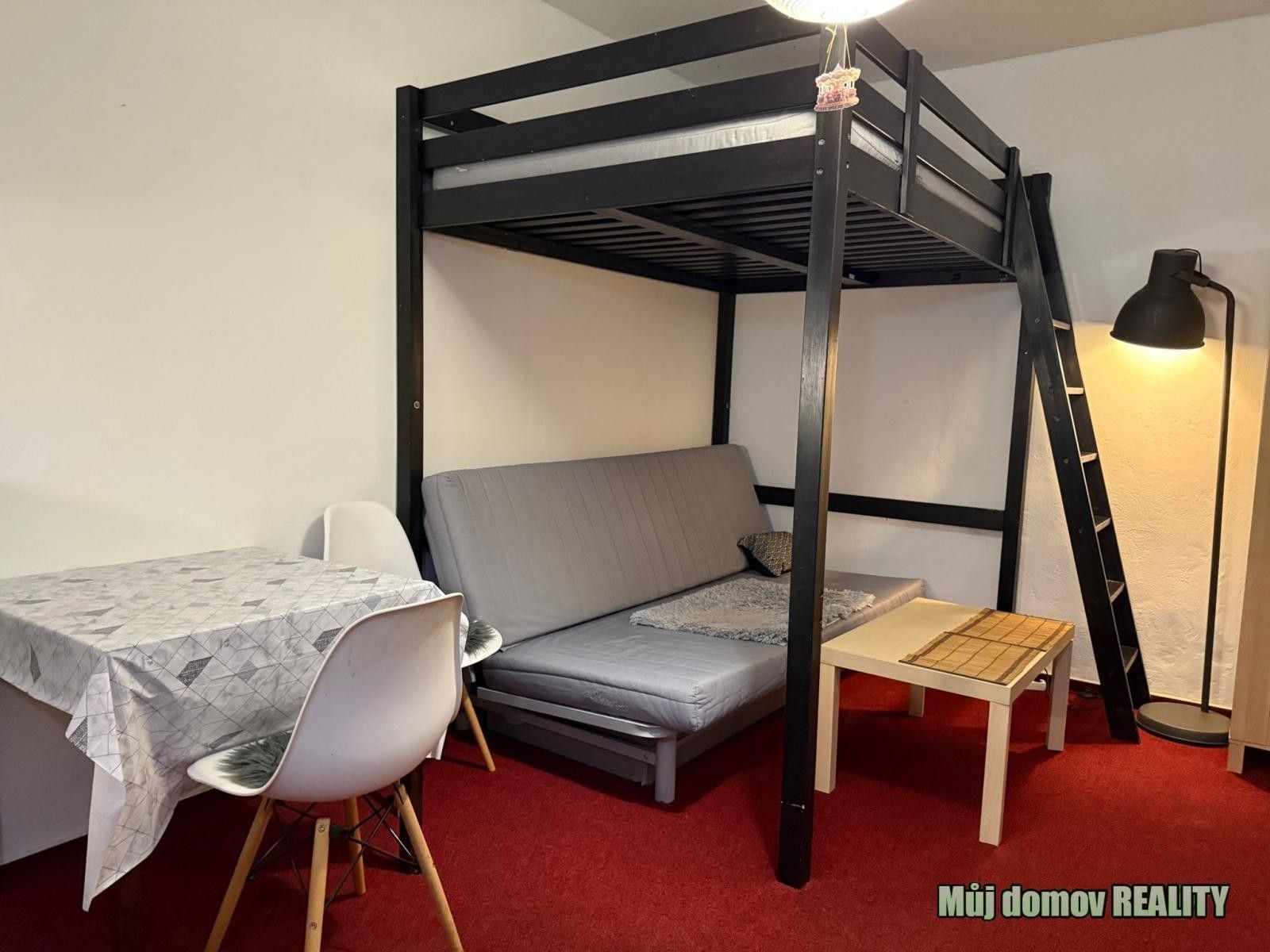 Pronájem byt 1+kk - Prunéřovská, Praha, 20 m²