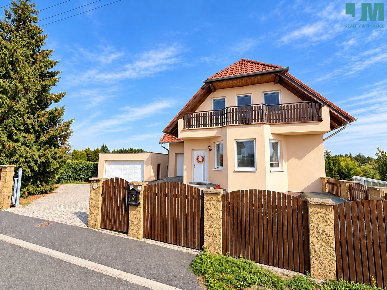Rodinný dům, 330 m²