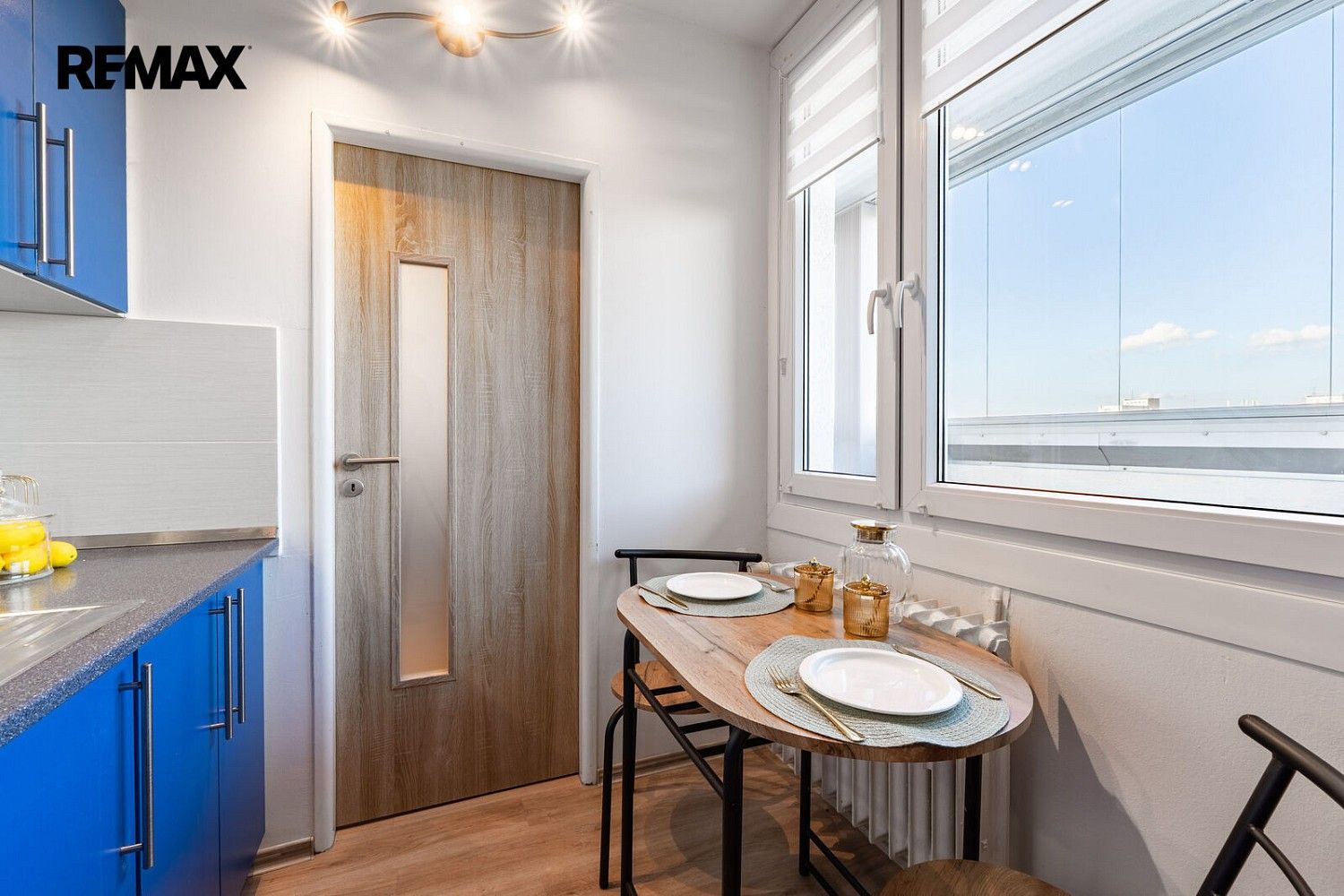Prodej byt 1+1 - Praha - Střížkov, okres Praha 8, Hlavní město Praha, 38 m² - 1