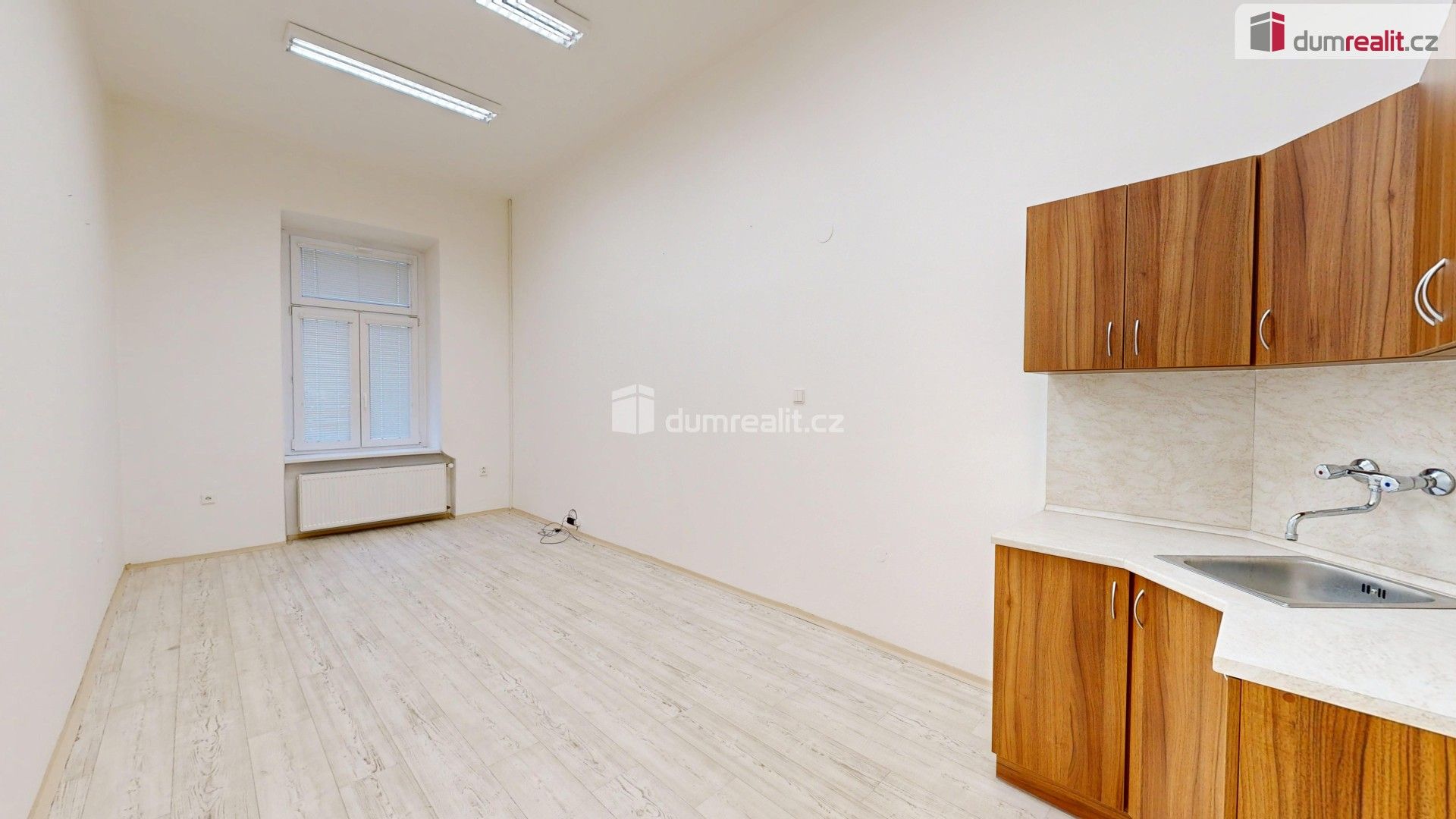 Kanceláře, Krnovská, Opava, 35 m²