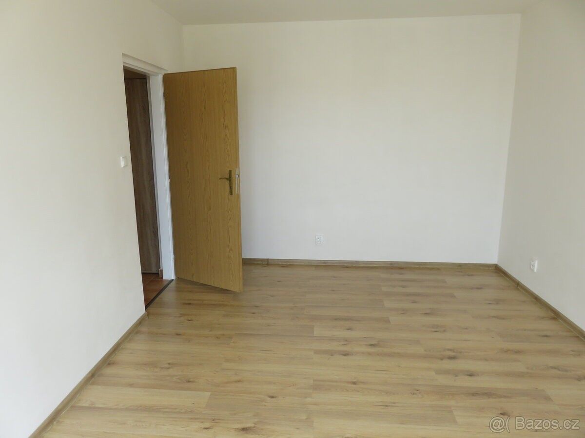 Pronájem byt - Ostrava, 708 00