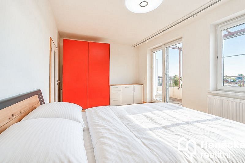 Pronájem byt 3+kk - Voskovcova, Olomouc - Povel, 70 m² - 5