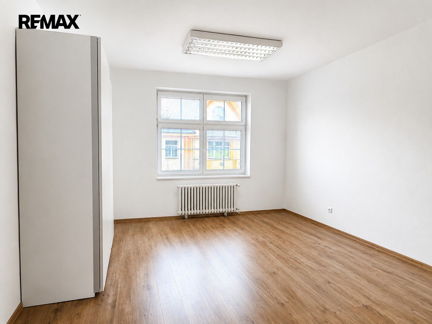 Pronájem kancelář - S. K. Neumanna, Hradec Králové Pražské Předměstí, 78 m² - 5