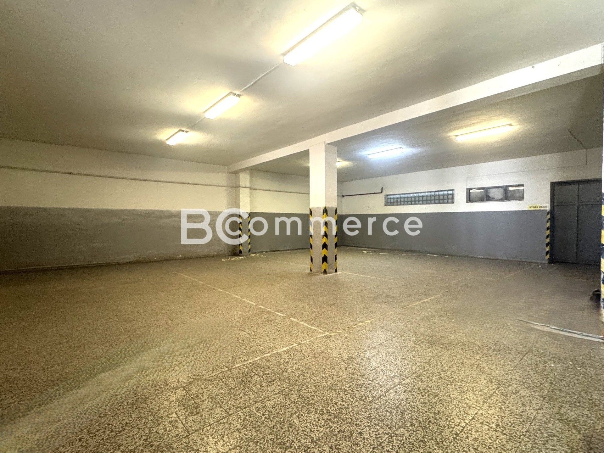 Sklady, Brno-jih, Brno, 260 m² - 1