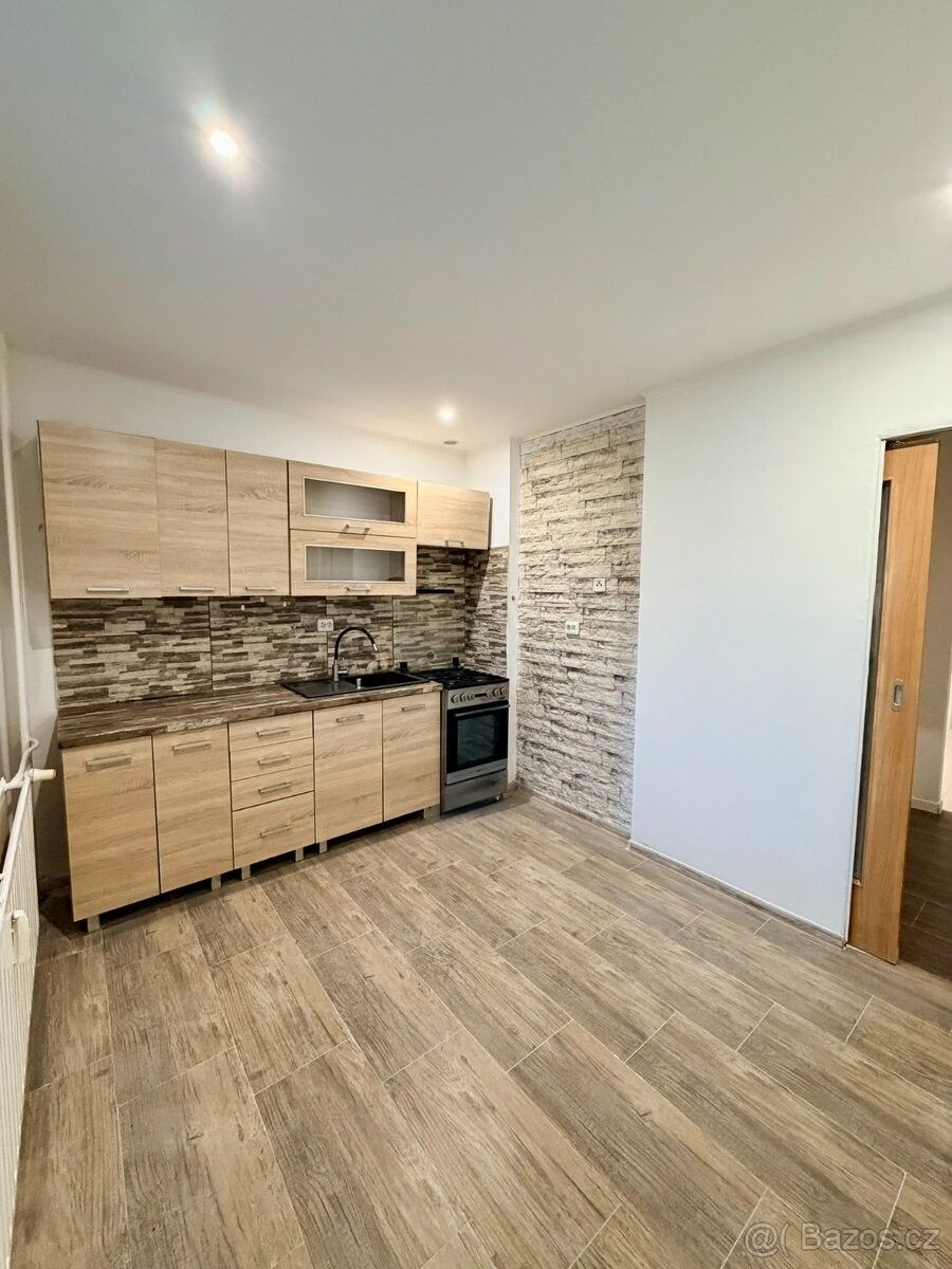 Byty, Chomutov, 430 04