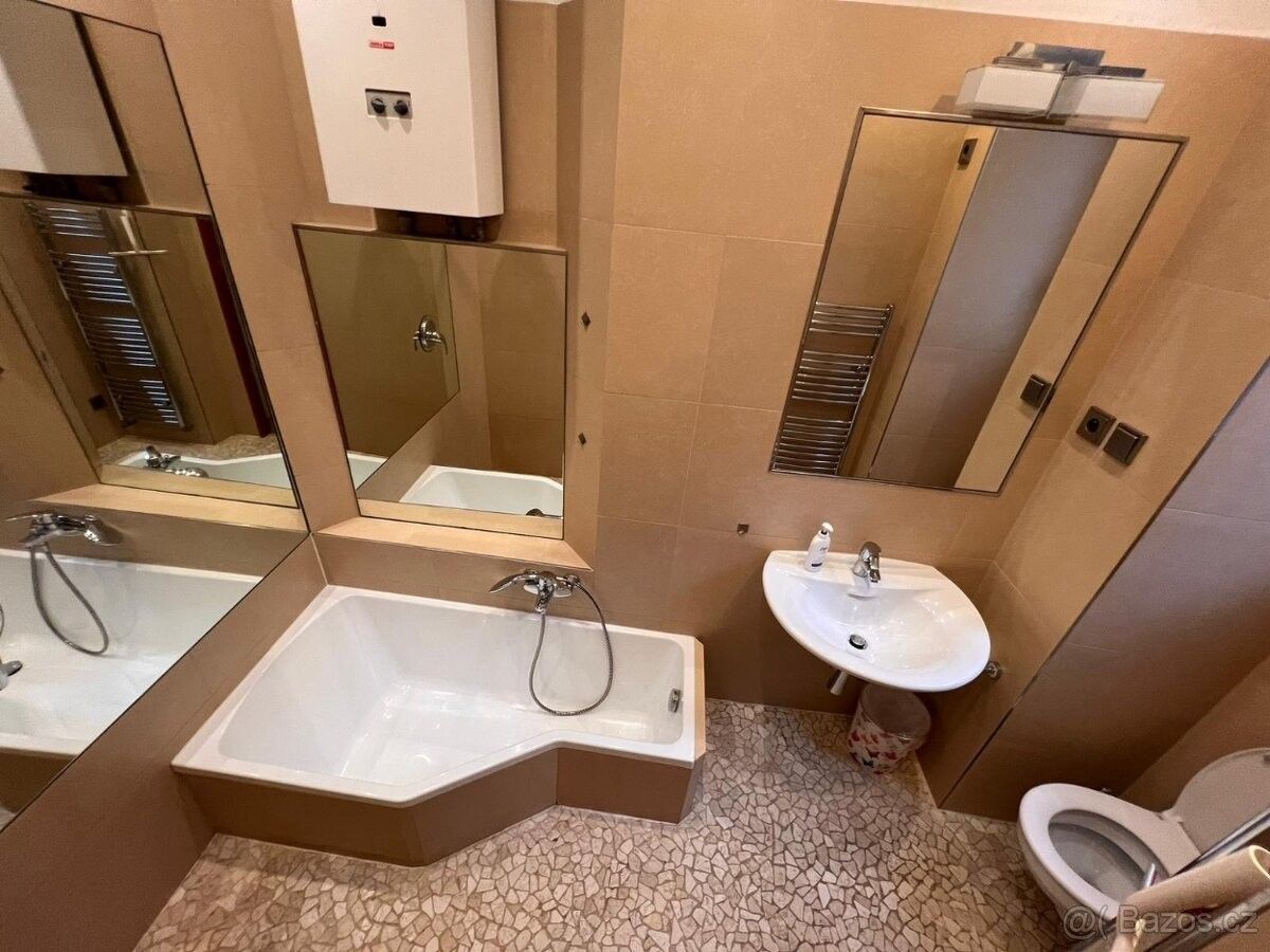 Pronájem byt - Praha, 110 00