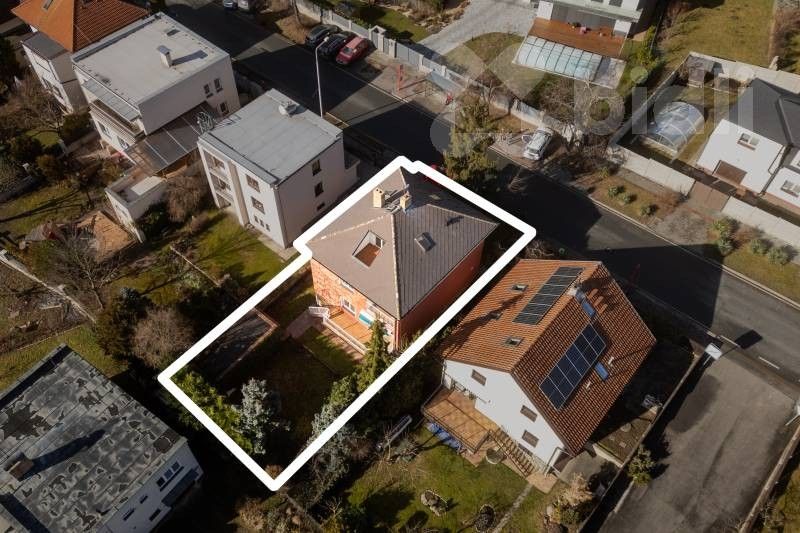 Rodinné domy, Hornocholupická 1007, Praha, 232 m²