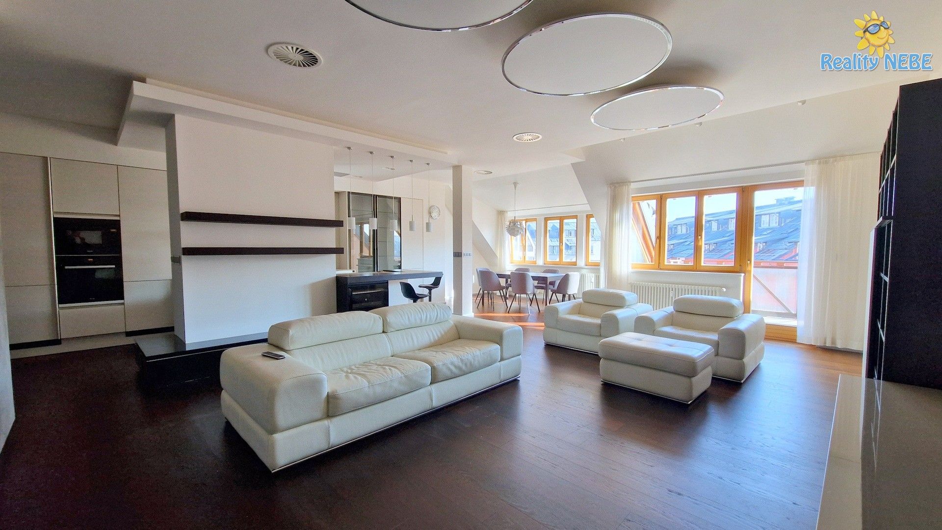 3+kk, Pláničkova, Praha, 200 m²