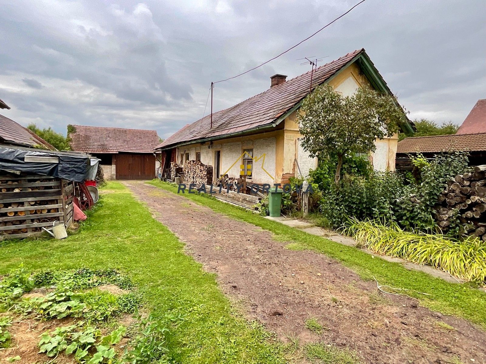 Prodej rodinný dům - Ohnišťany, 146 m²