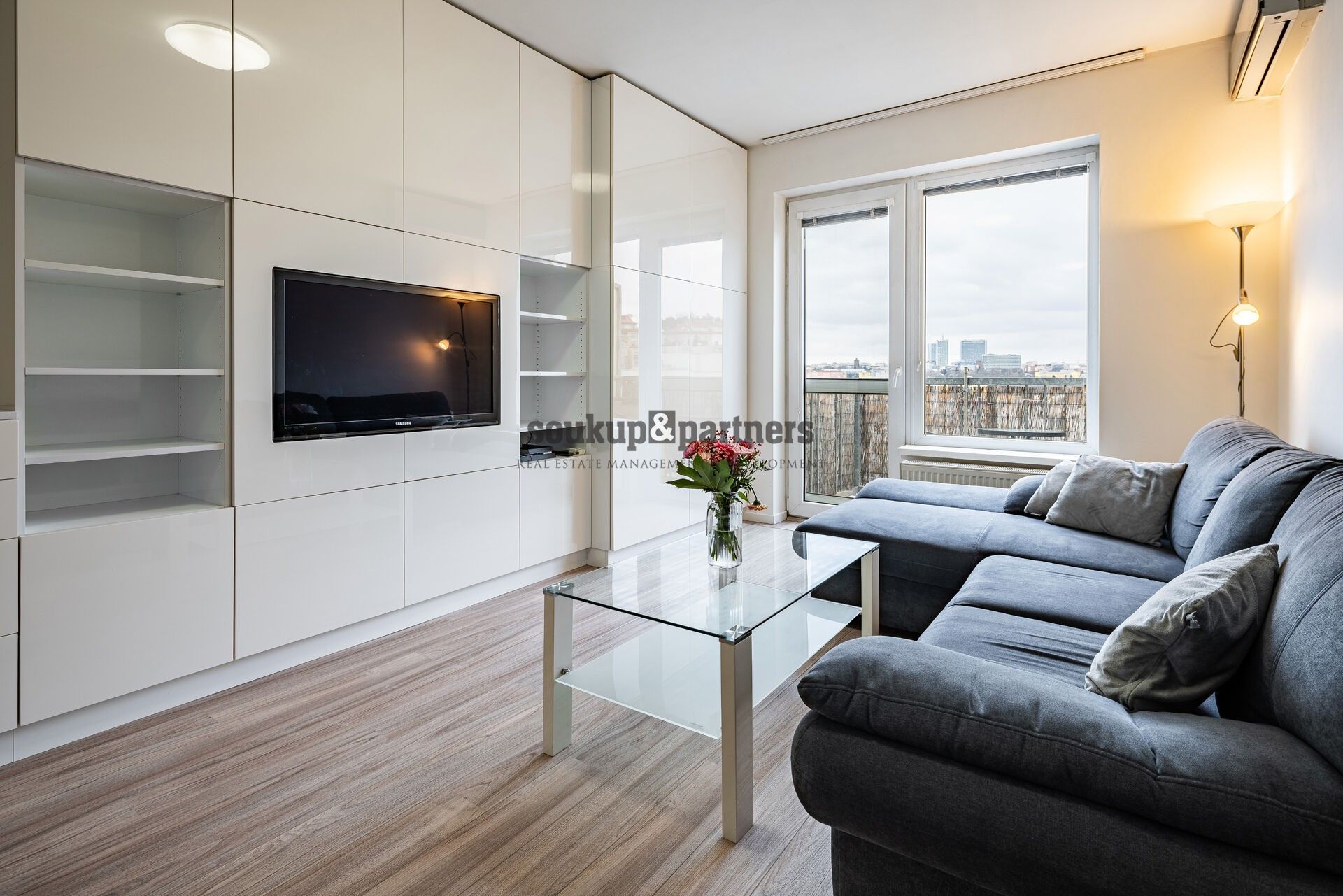 2+kk, V dolině  , Praha, 54 m²