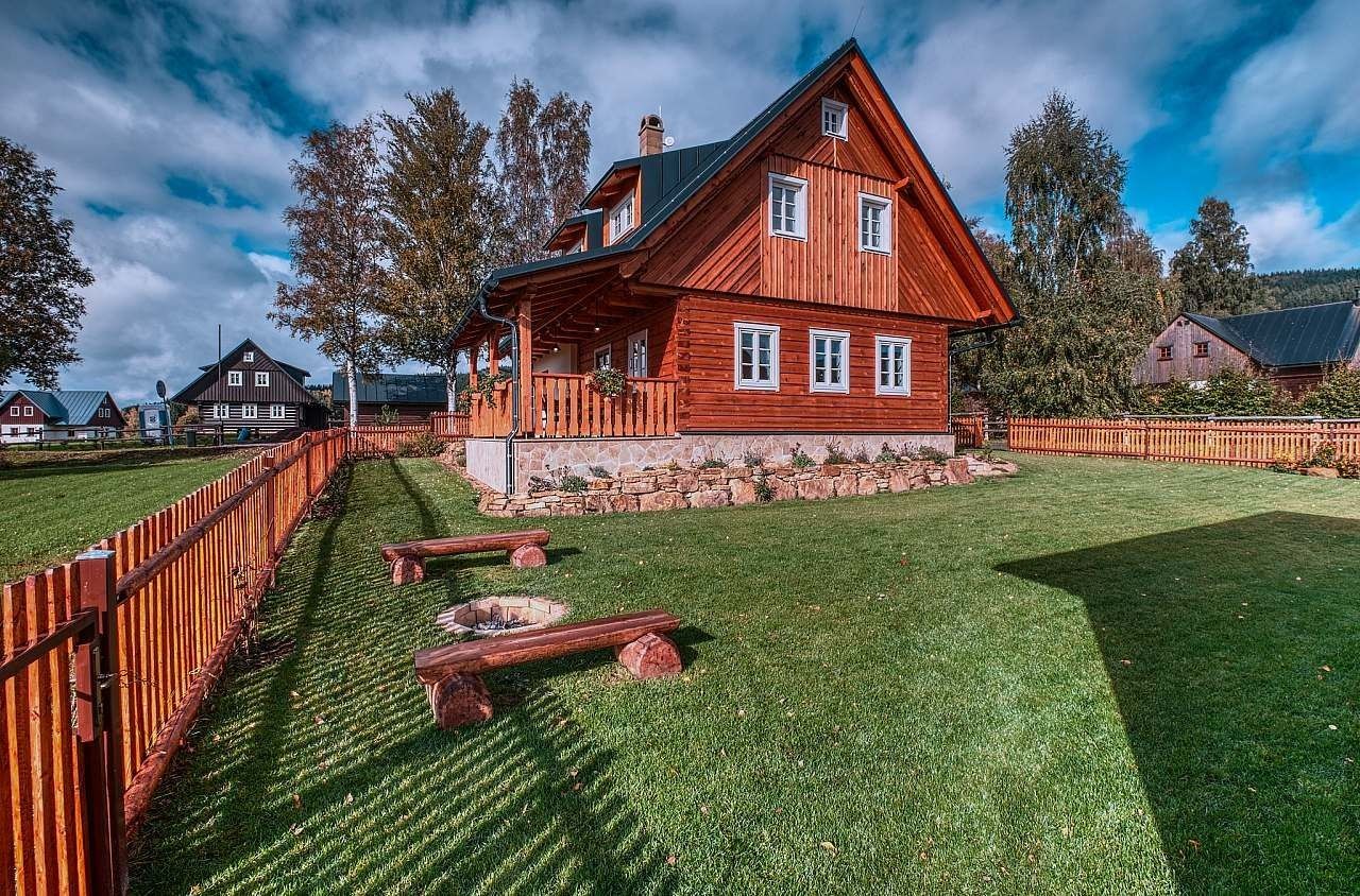 Chaty, Deštné v Orlických horách, Královéhradecký kraj - 1