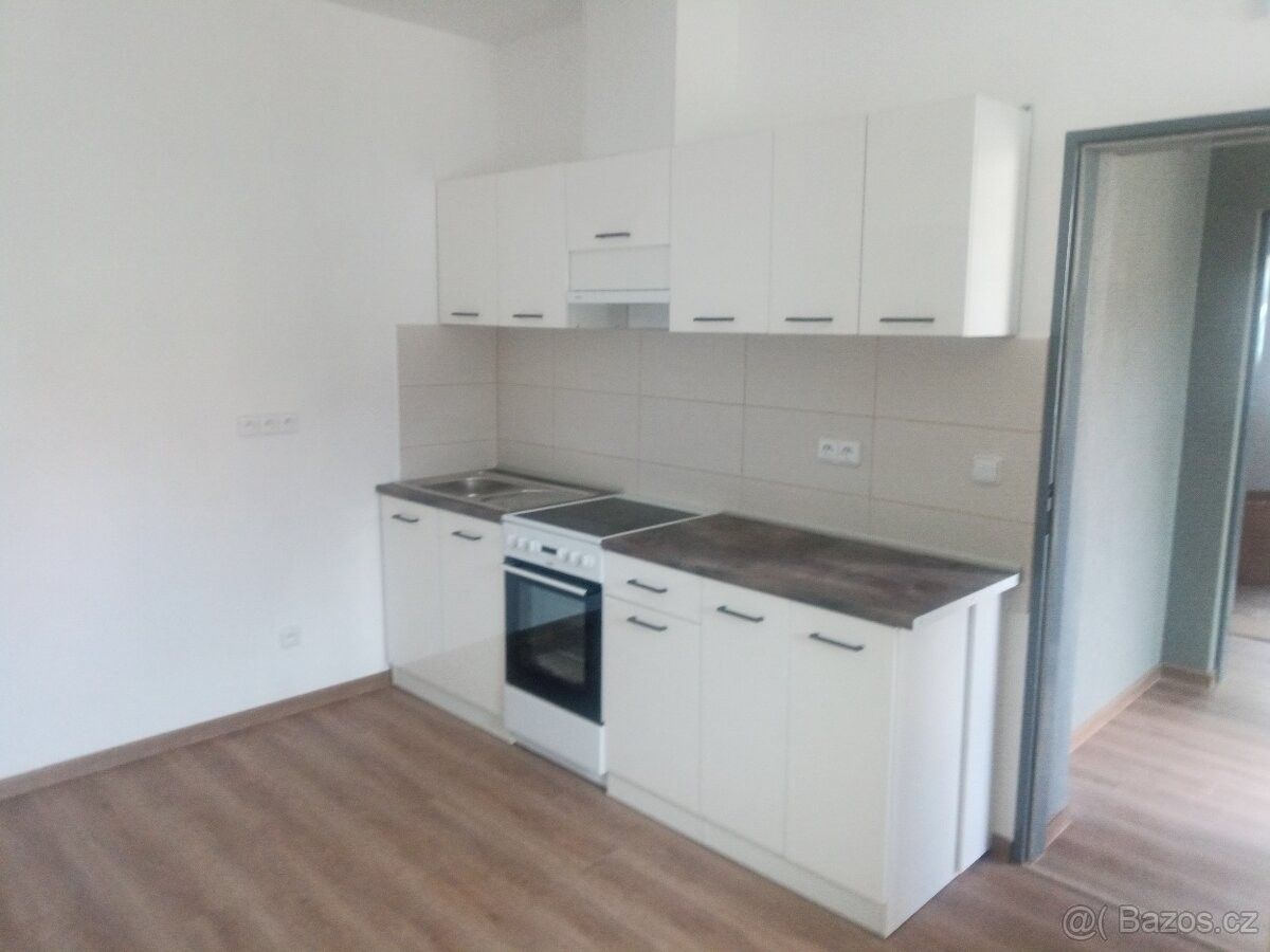 Byty, Nivnice, 687 51 - 1