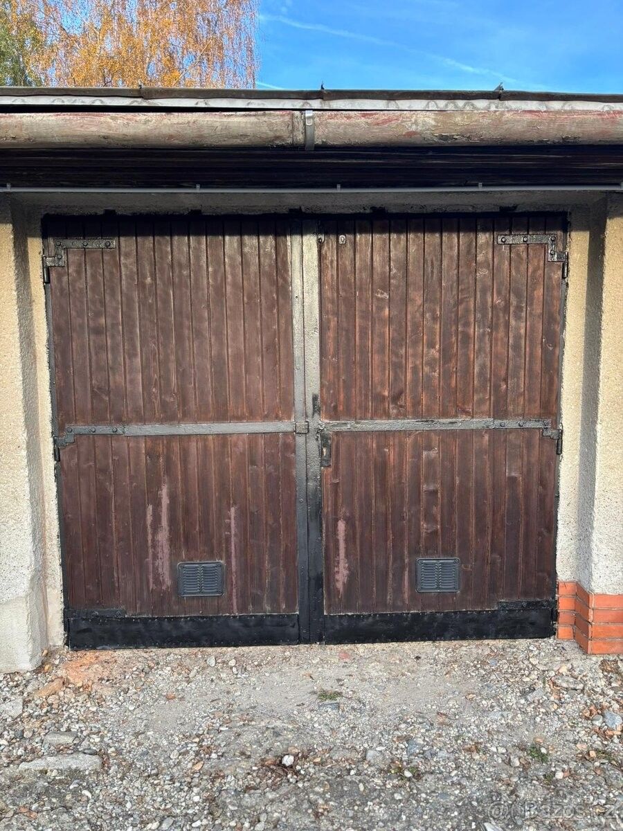 Prodej garáž - Hulín, 768 24