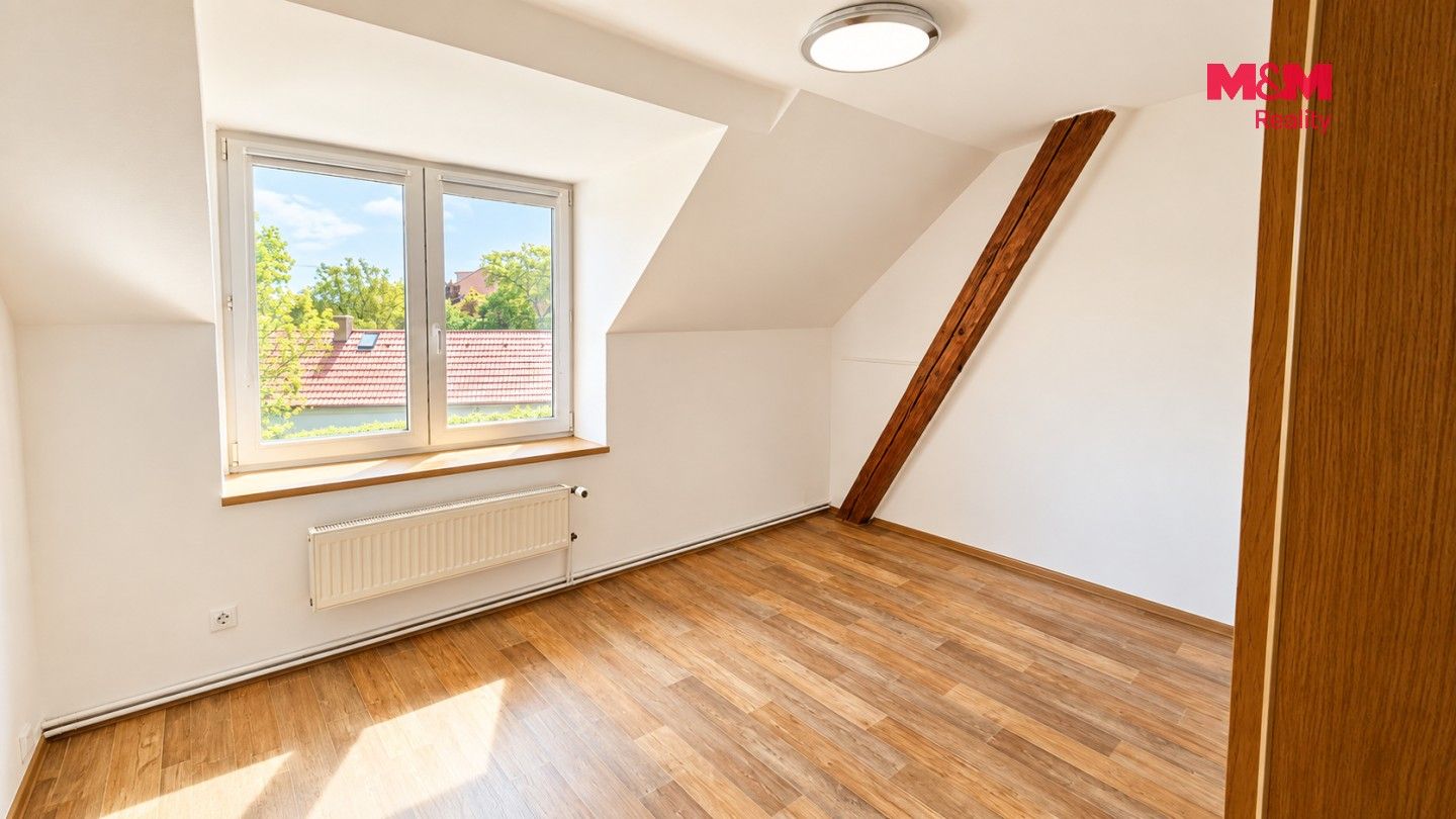 Pronájem byt 3+kk - Náměstí 5. května, Jinočany, 99 m² - 5