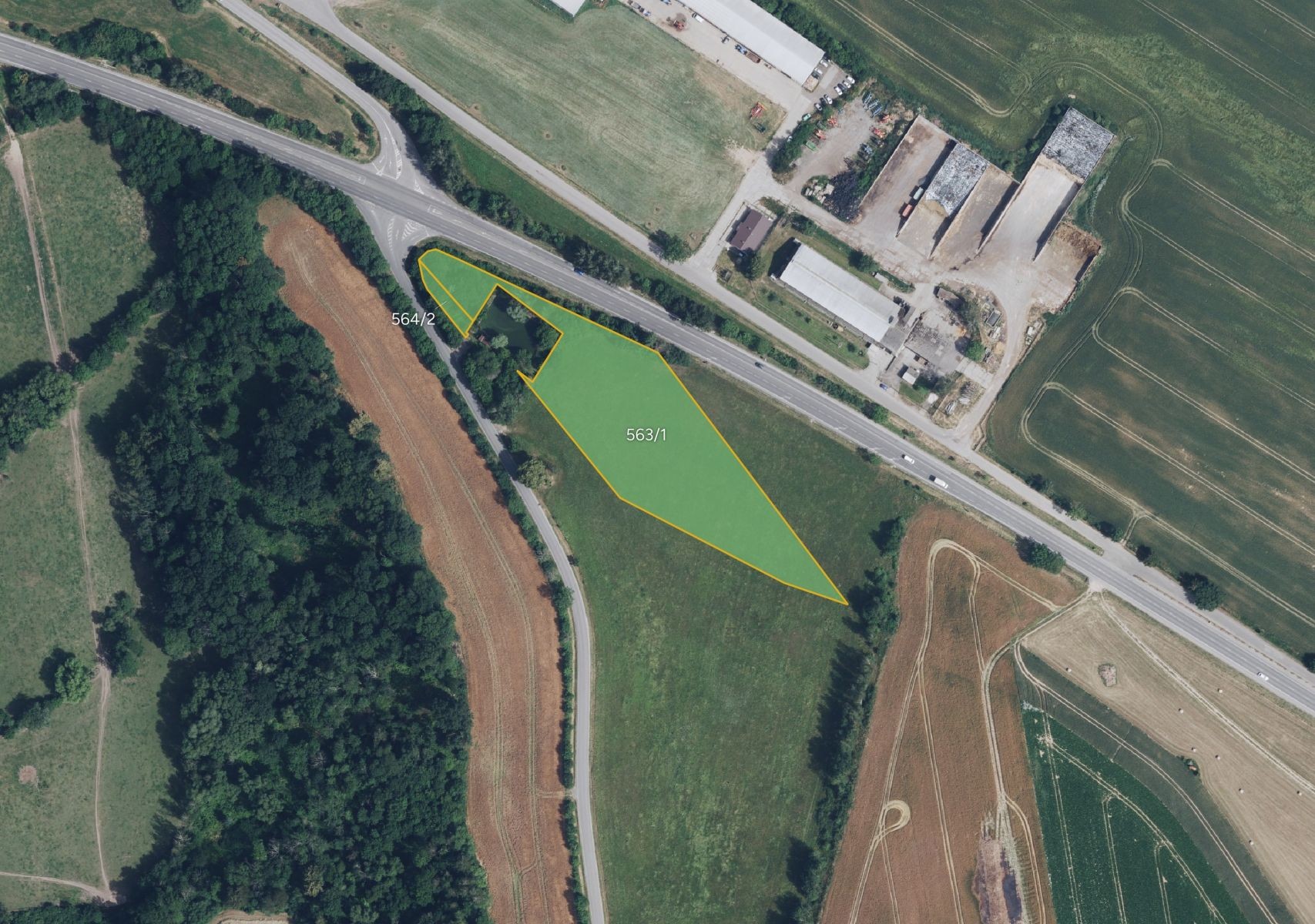 Zemědělský pozemek, 8 697 m²