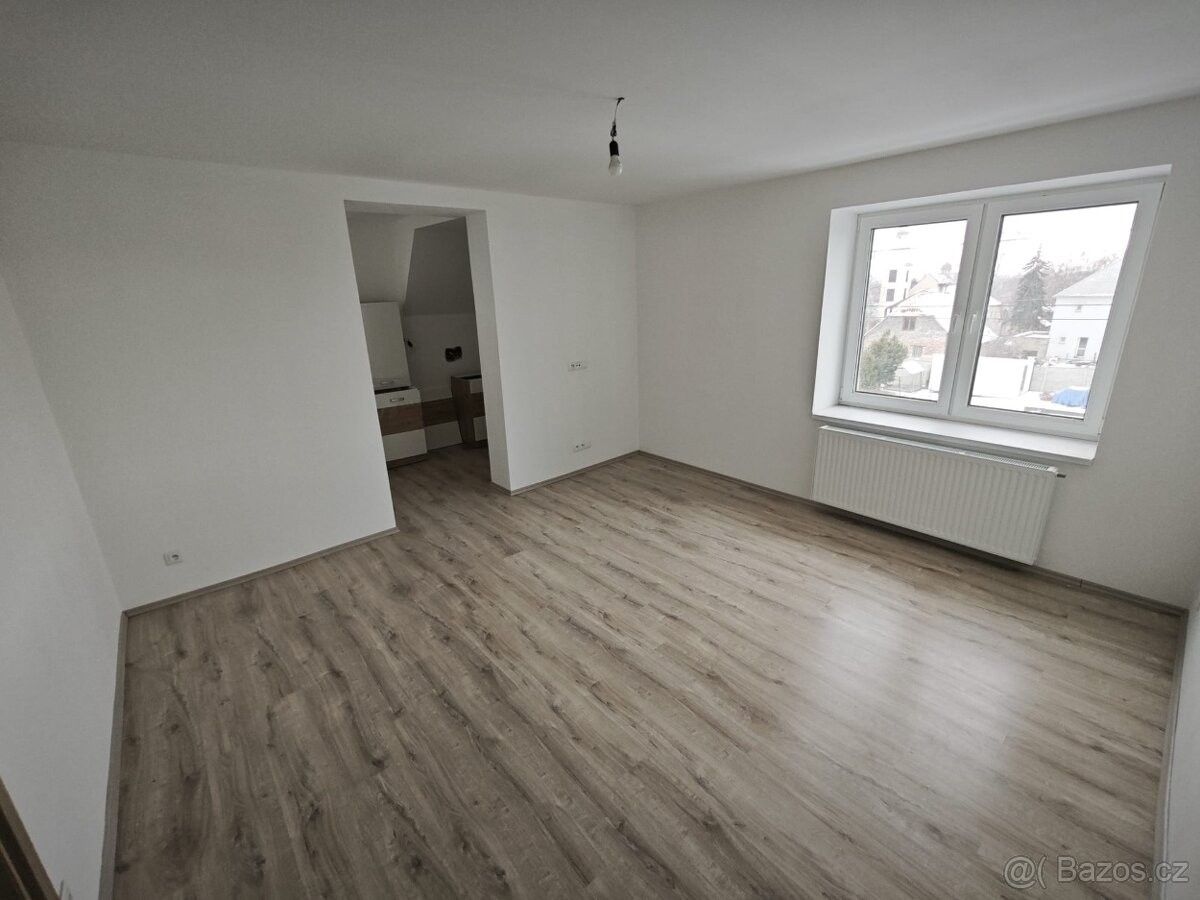 Pronájem byt - Ostrava, 716 00