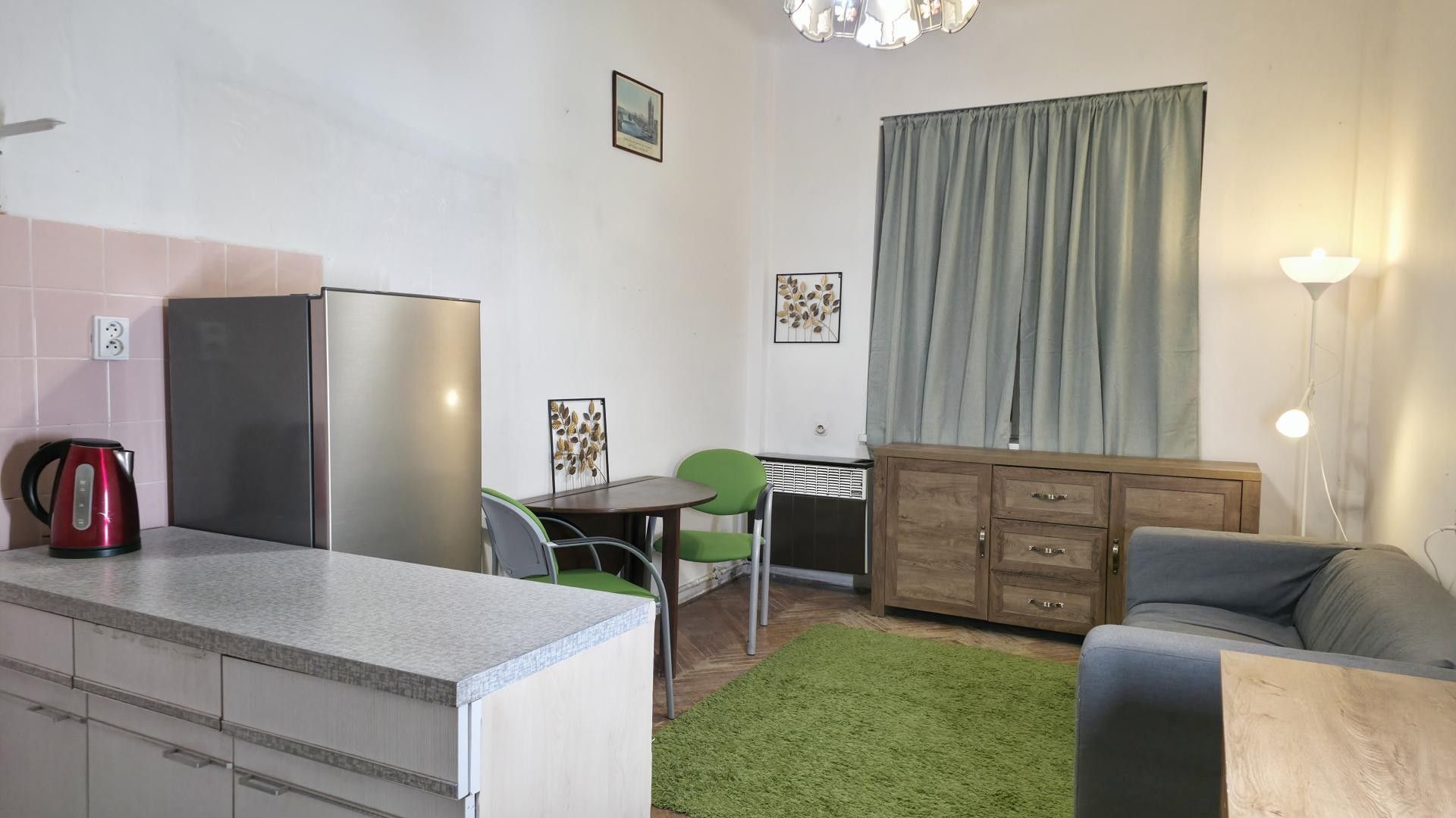Pronájem byt 1+kk - Družstevní, Praha, 29 m²