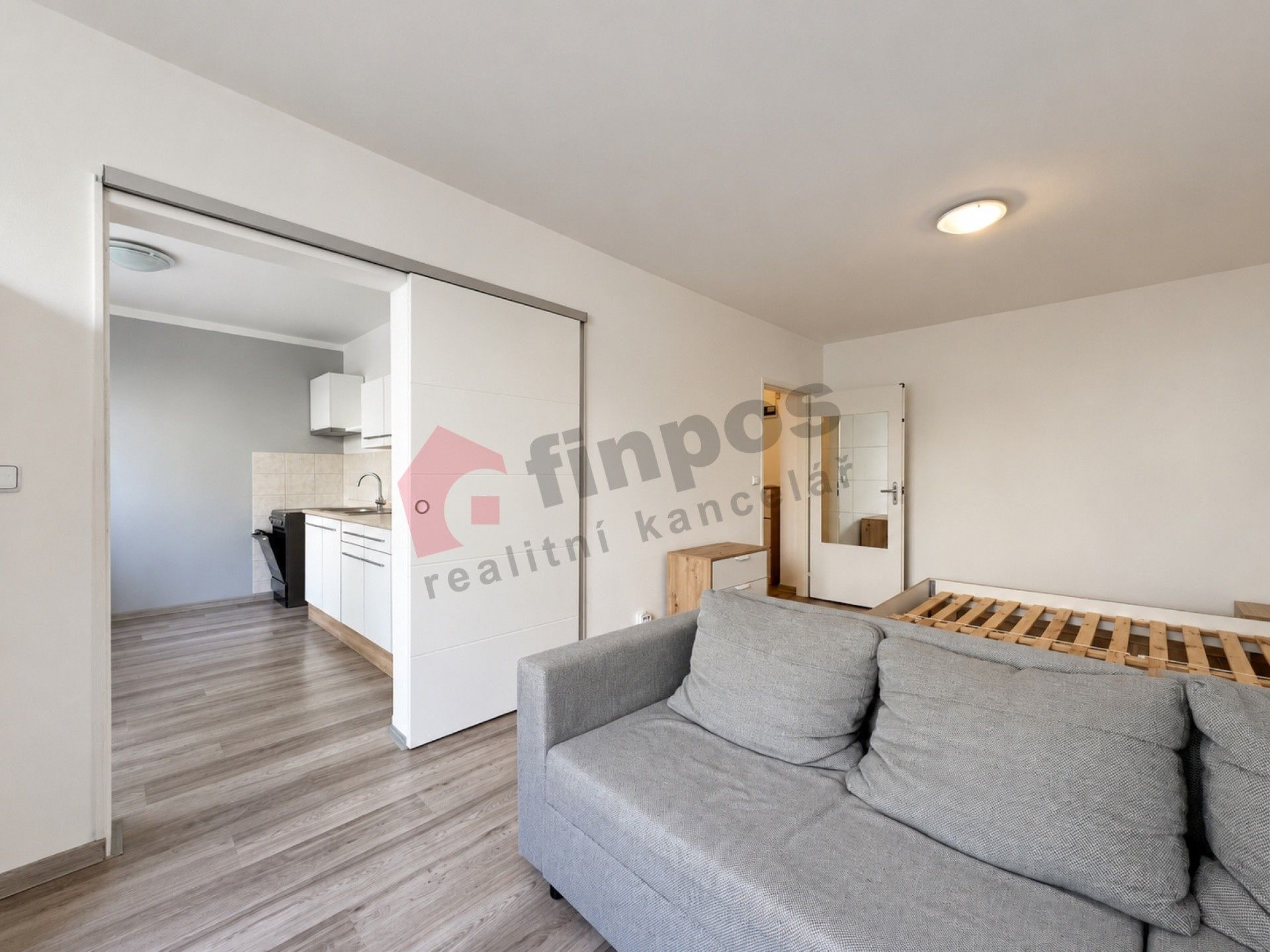 1+1, Višňová 572, Milovice Mladá, 43 m²
