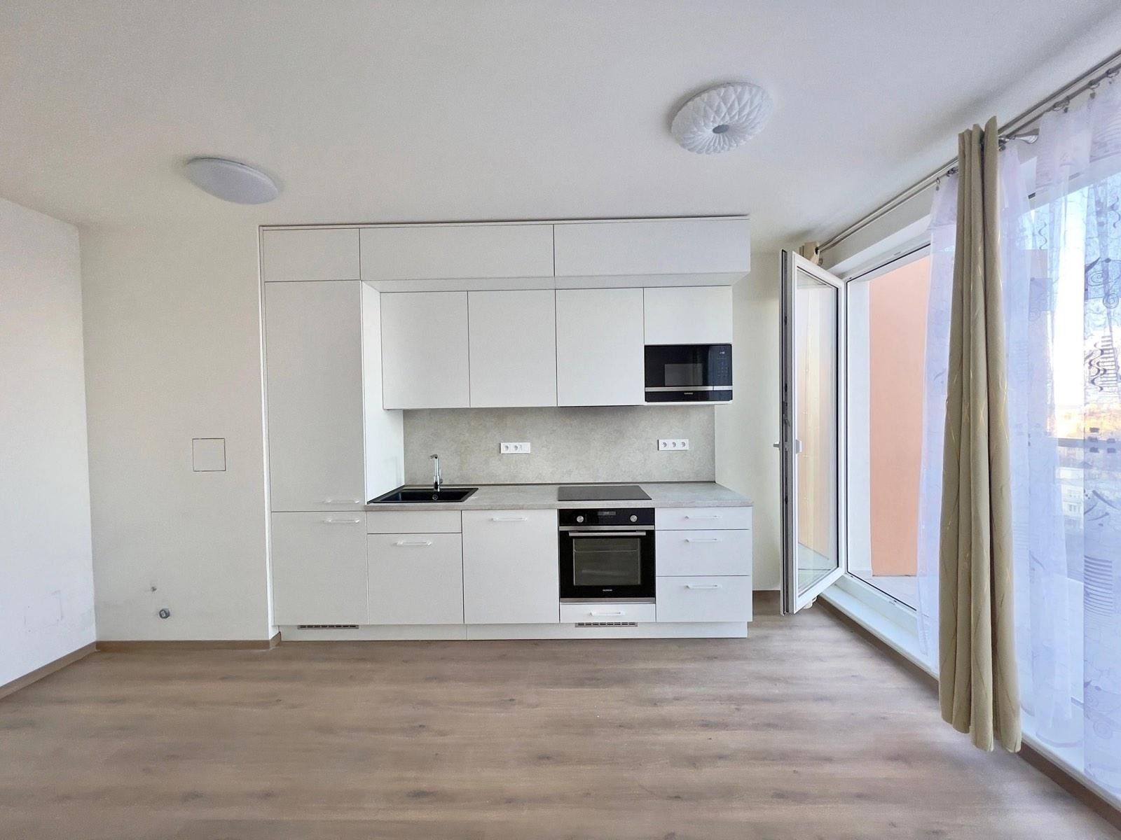 3+kk, Počernická, Praha, 73 m²