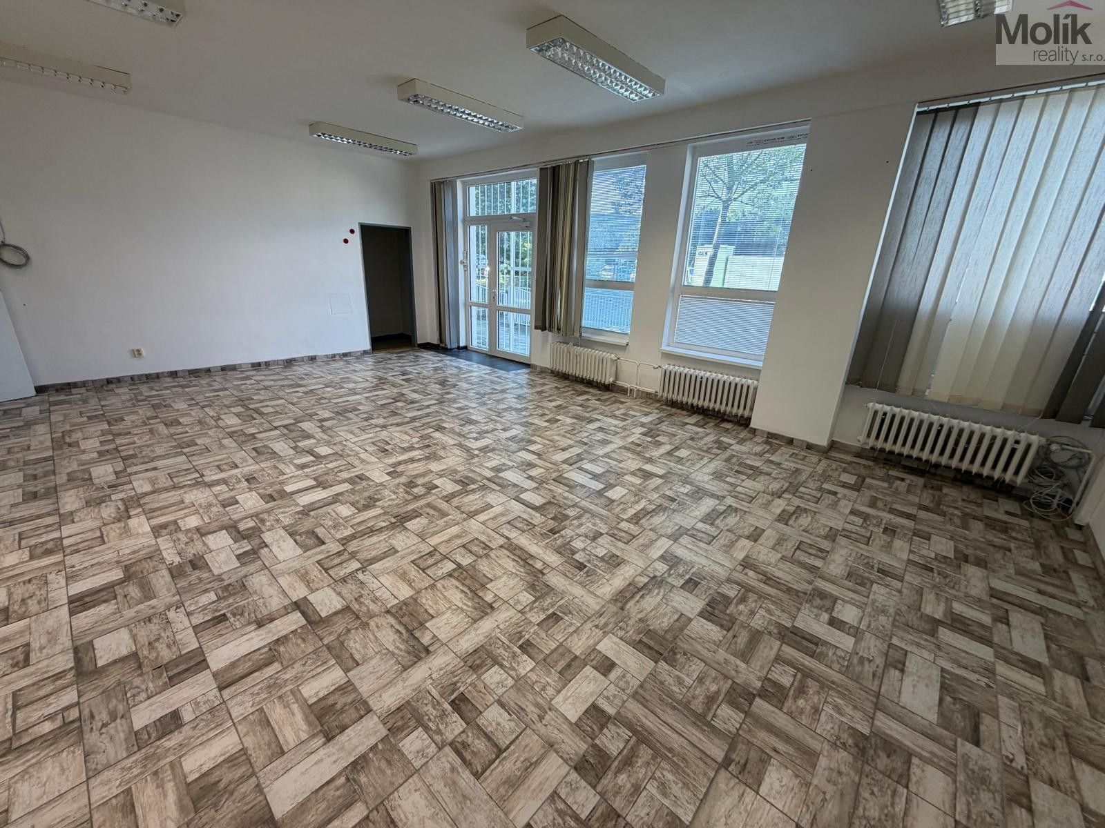 Kanceláře, Růžová, Most, 84 m² - 2