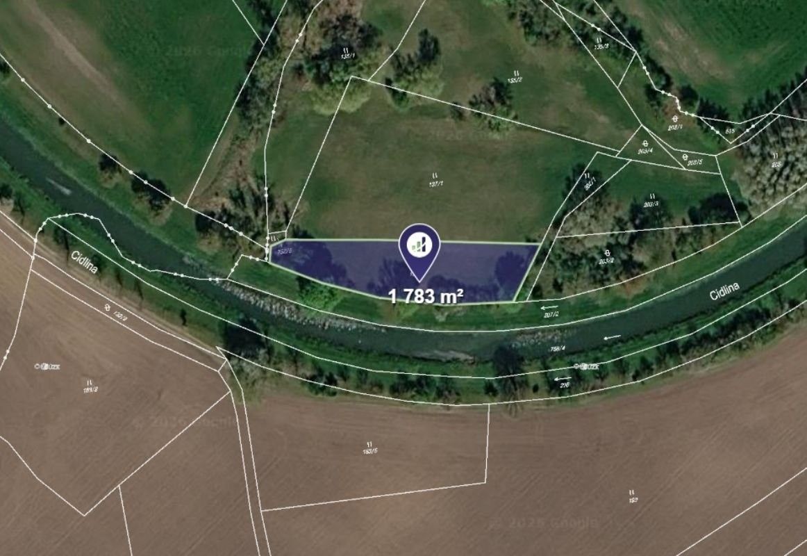 Louka, 1 886 m²