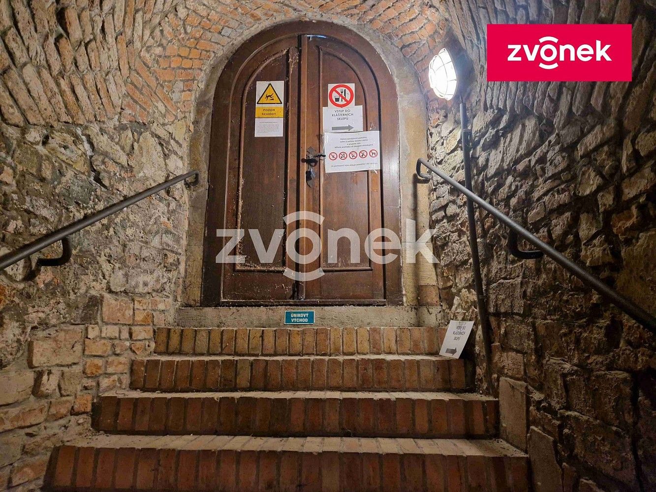 Pronájem obchodní prostory - Uherské Hradiště, 650 m² - 5