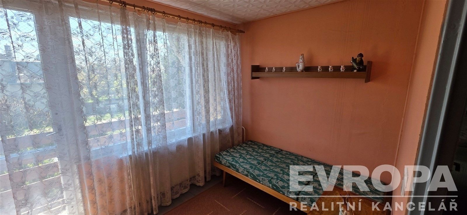 Prodej rodinný dům - Smetanova 691, Velký Osek, 198 m² - 5