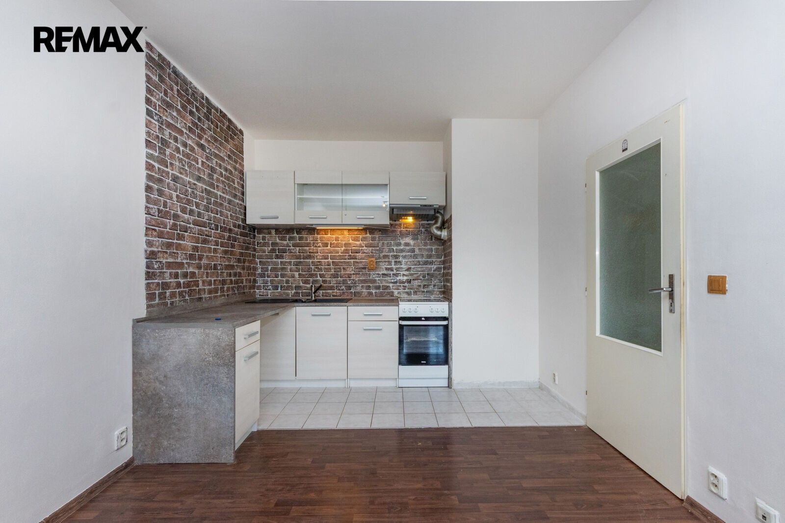 2+kk, Lipnická 1450, Praha Kyje, 42 m² - 1