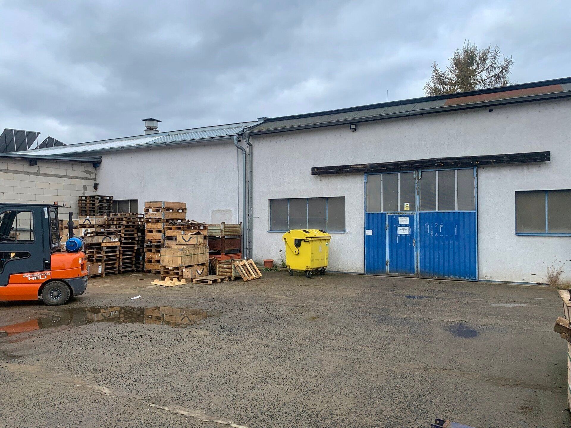 Sklady, U Tonasa, Ústí nad Labem, 1 m²