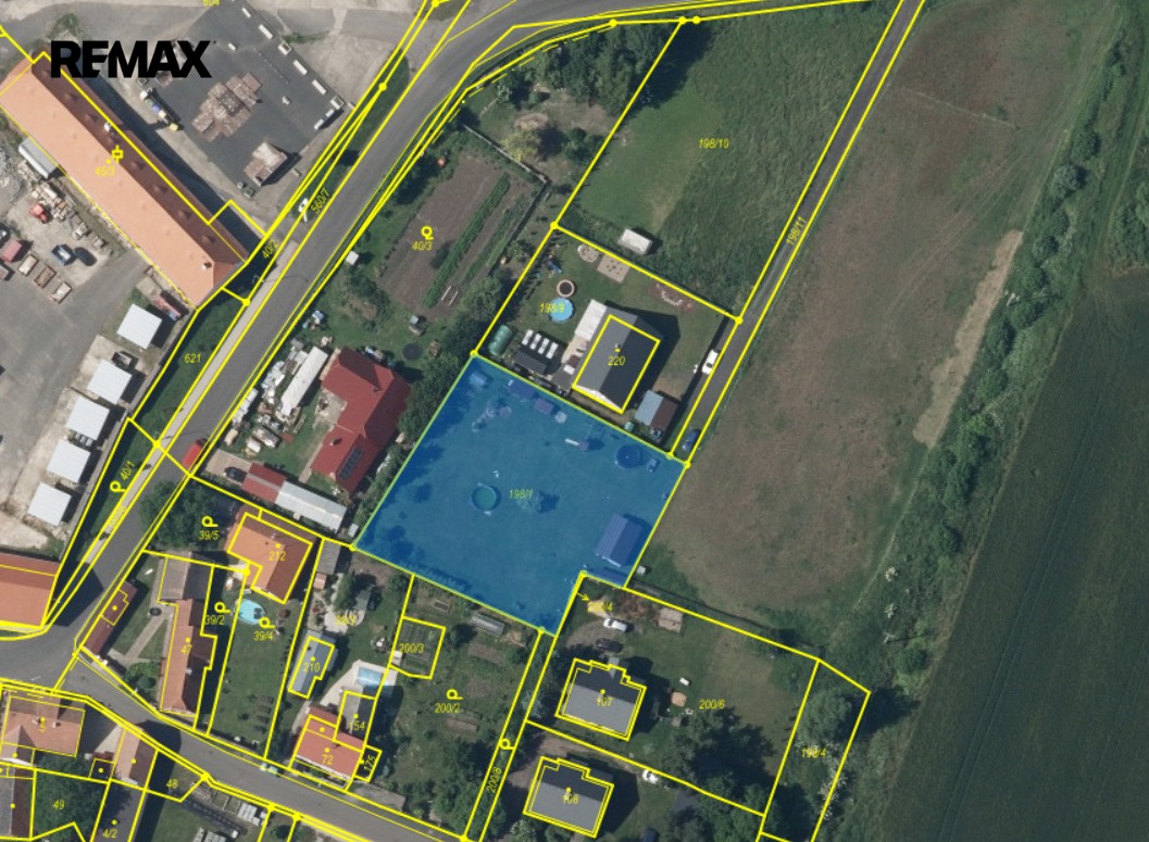 Pozemek pro bydlení · 1 750 m² · Hrobčice - 3