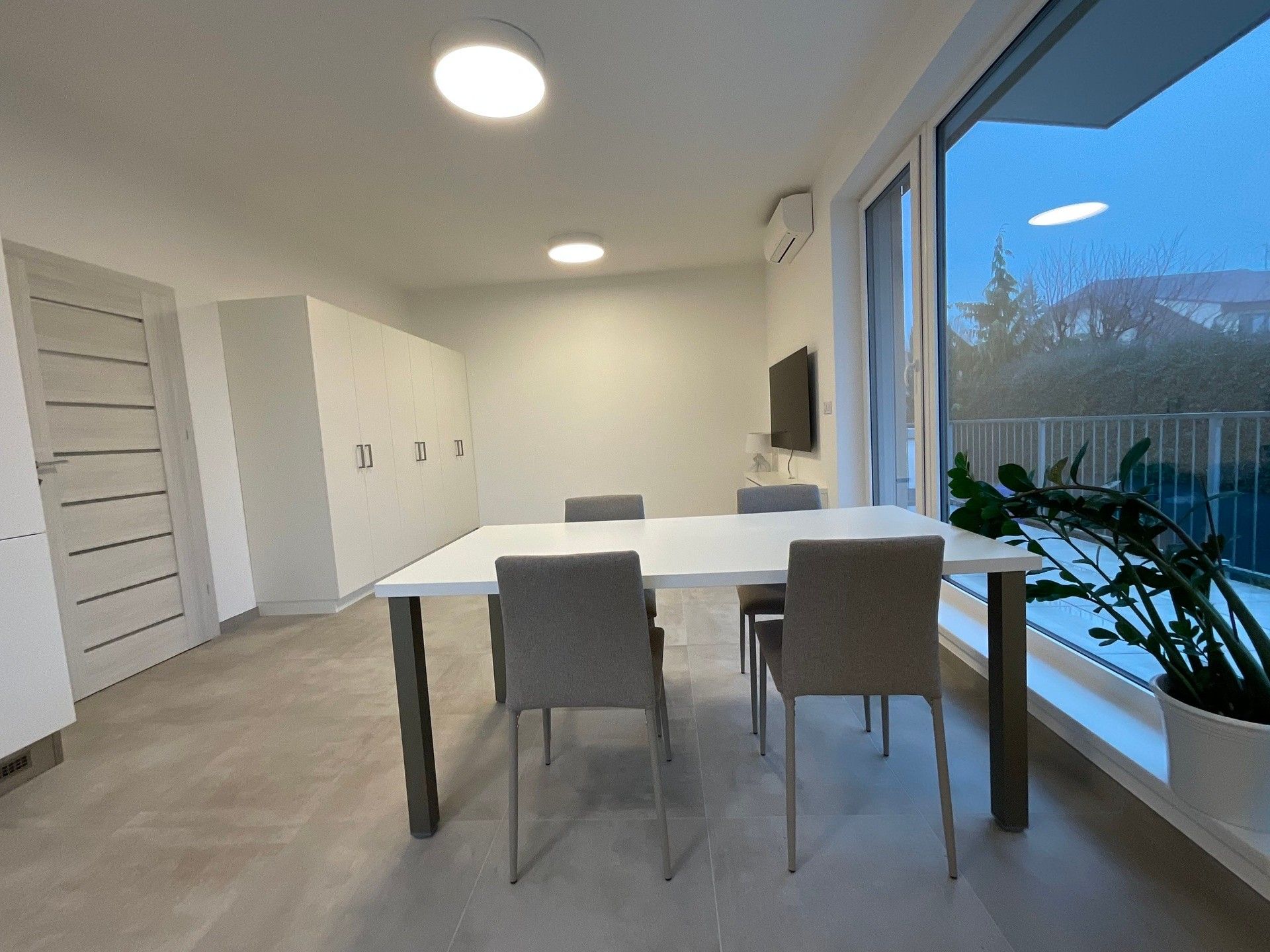 Pronájem byt 2+kk - Sádky, Želešice, 51 m²