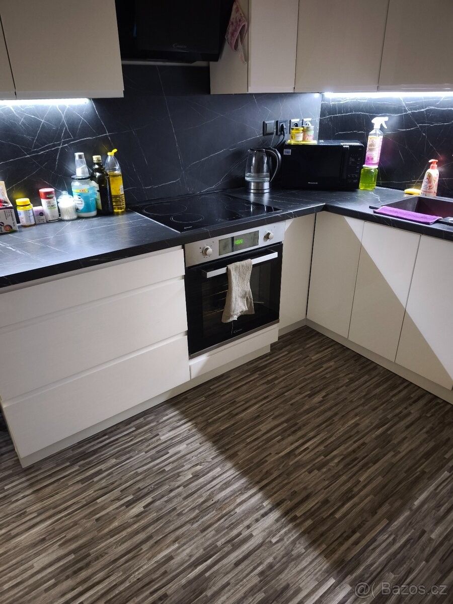 Pronájem byt - Jindřichův Hradec, 377 01