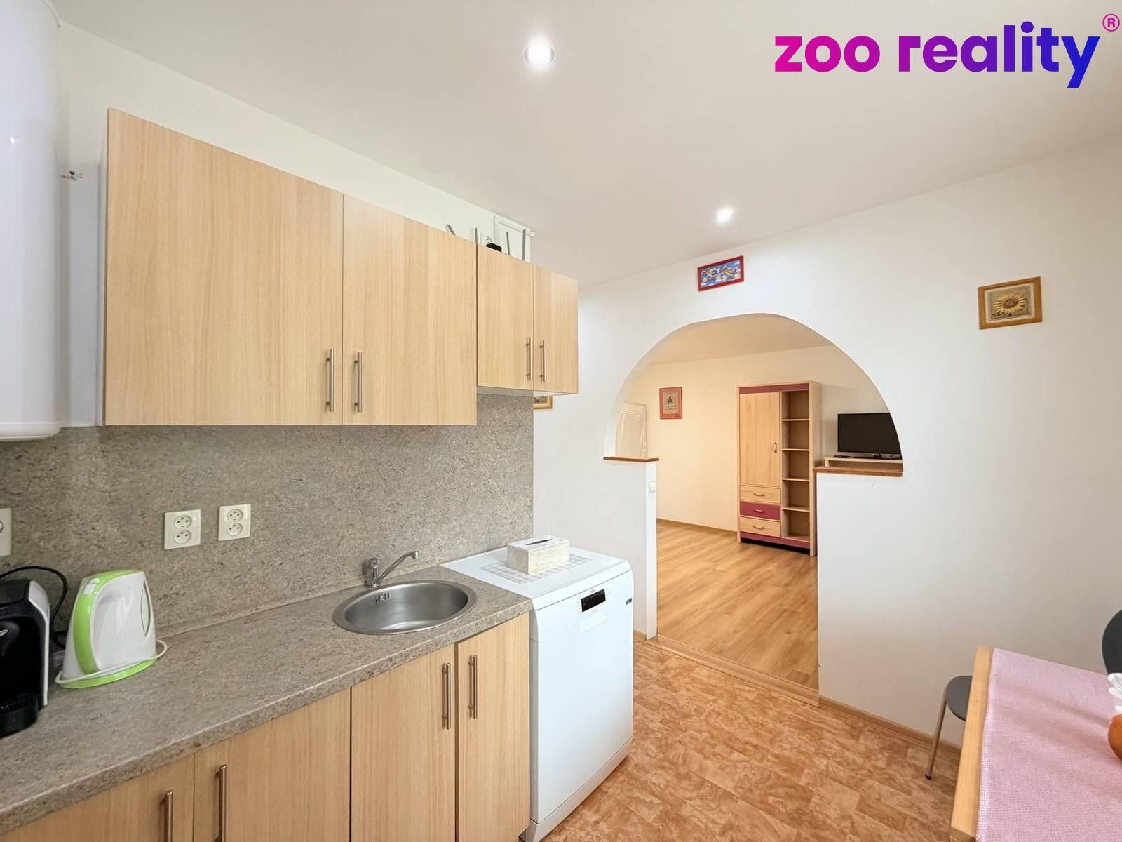 Byt 1+1 · 35 m² · Vítězslava Nezvala 3936, Chomutov - 3