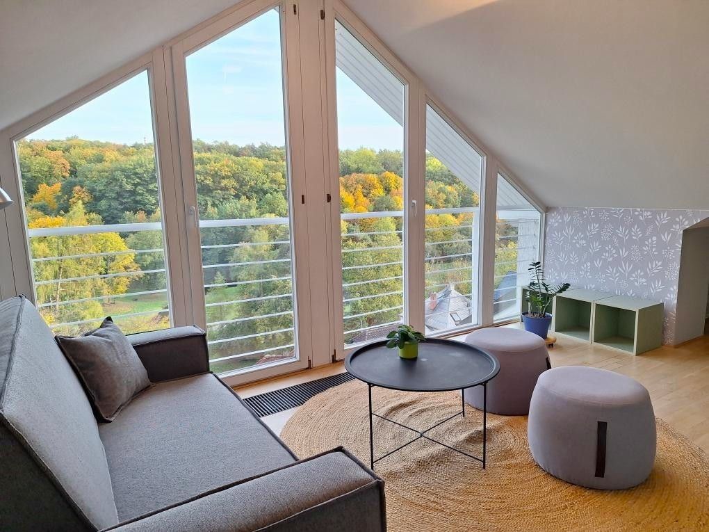 2+kk, Mezitraťová, Praha - Hrdlořezy, 72 m²